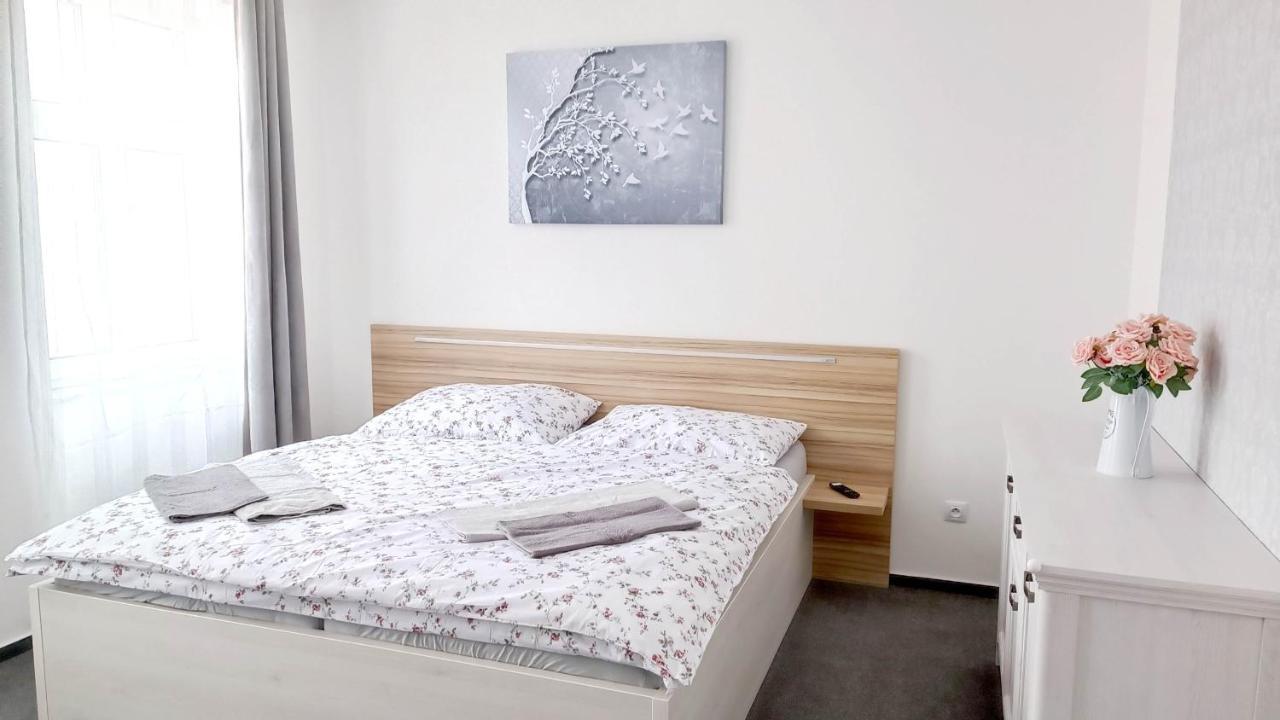 Penzion HARMONIE Trhové Sviny Esterno foto